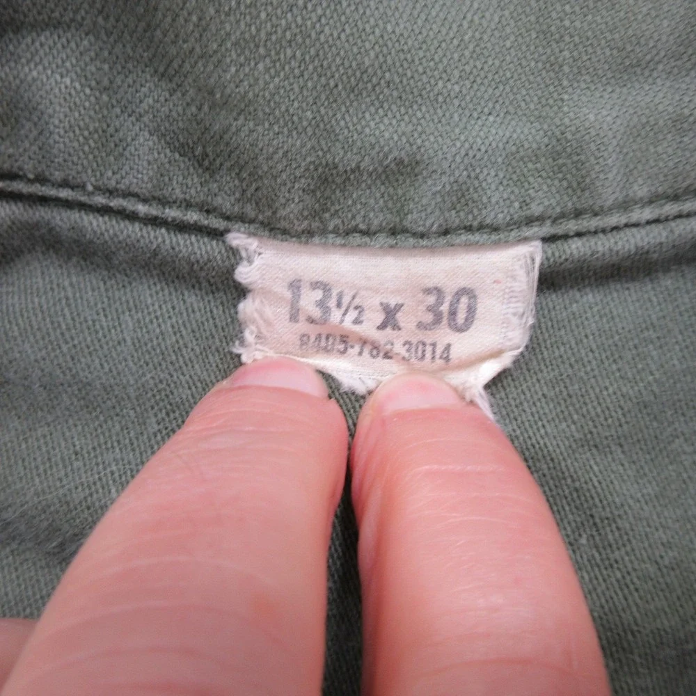 US Army Men's Shirt 13.5x30 OG-107 Vintage Cotton Sateen Vietnam Utility Jacket